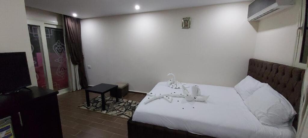 Pyramids Plateau Inn Giza Экстерьер фото