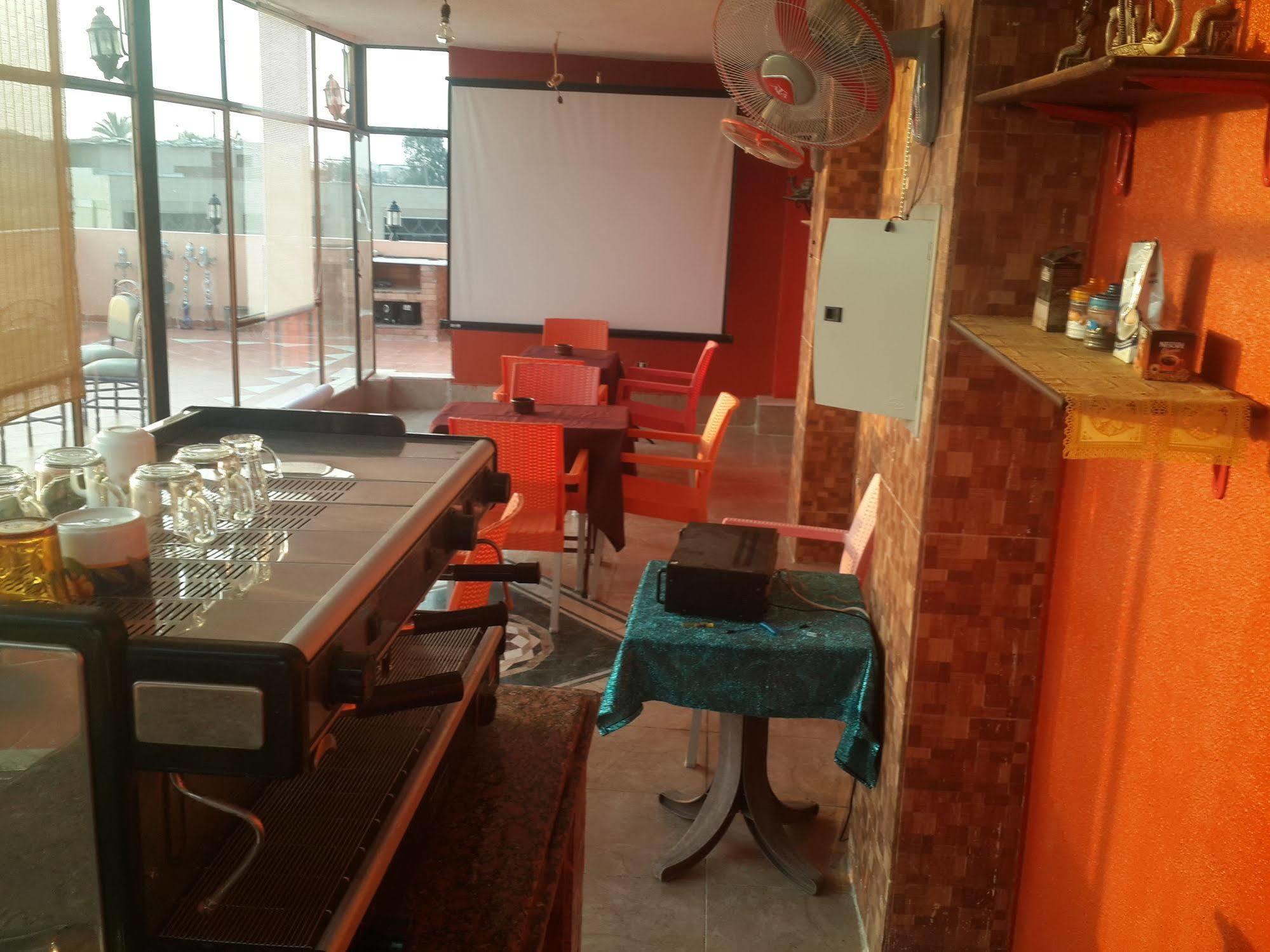 Pyramids Plateau Inn Giza Экстерьер фото