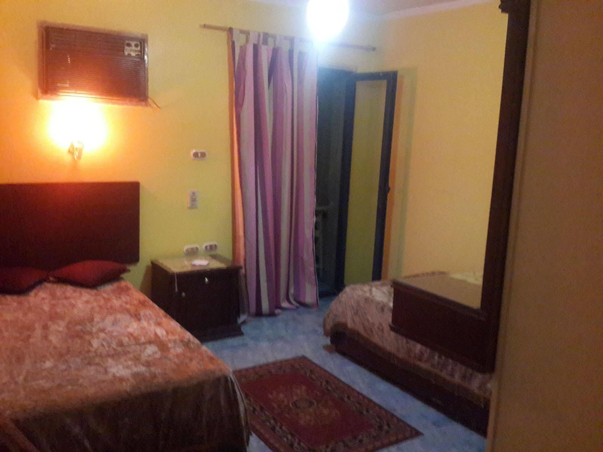 Pyramids Plateau Inn Giza Экстерьер фото